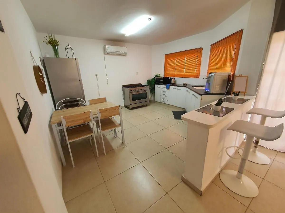 Barak Royal Suites 20 Garden Jacuzzi - ג'קוזי בחצר Eilat